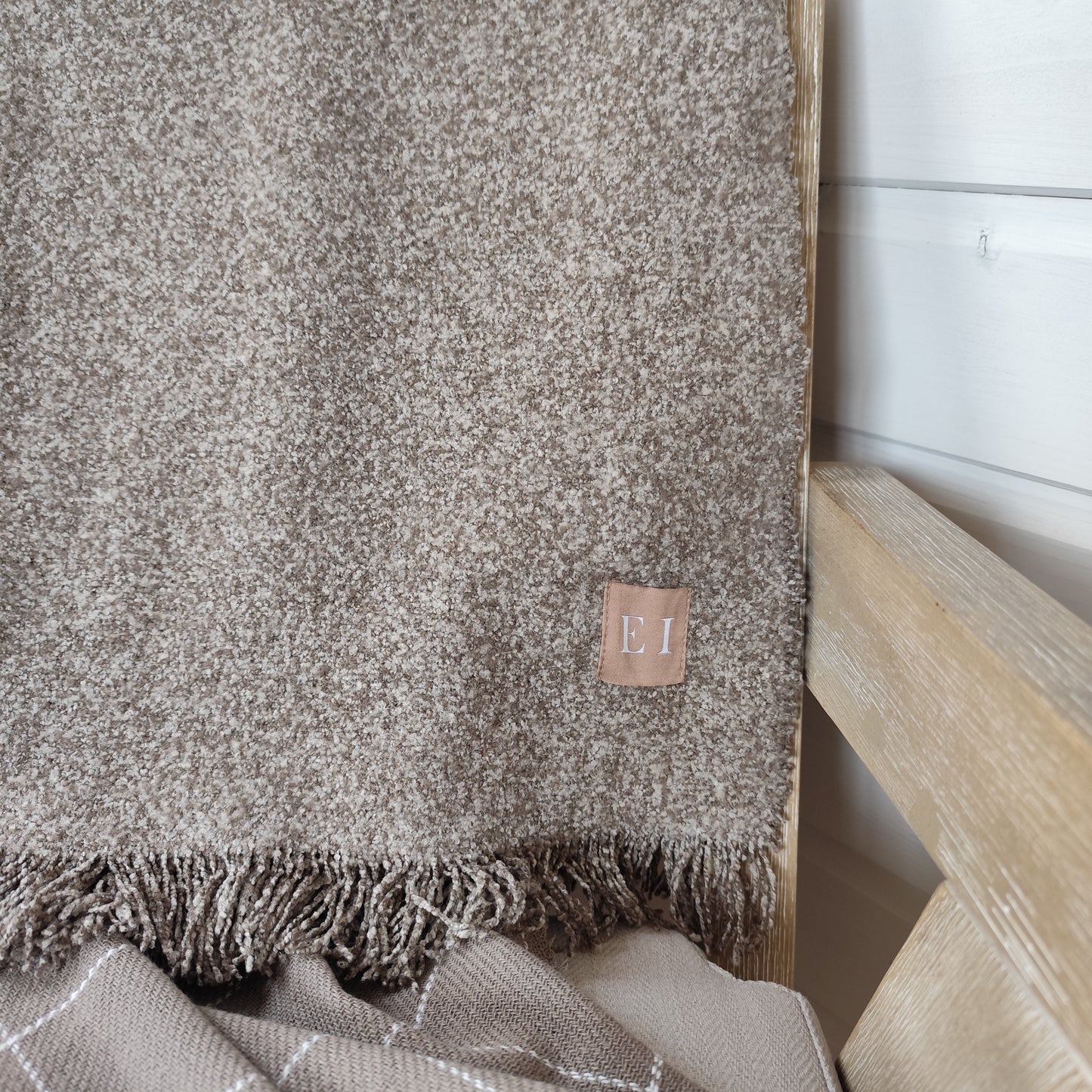 Cosy Soft Finish Chocolate Brown Throw - 125 x 175 cm