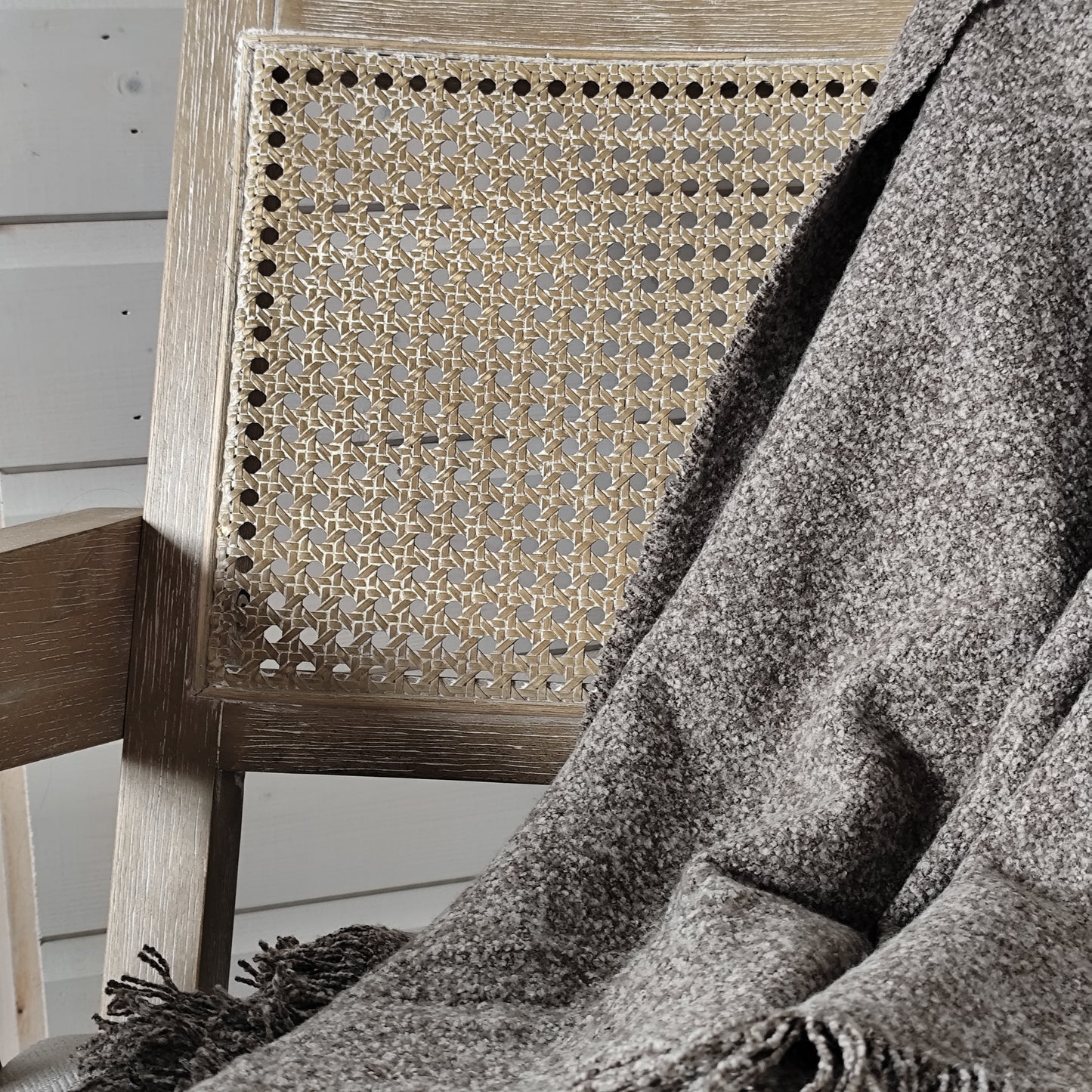 Cosy Soft Finish Chocolate Brown Throw - 125 x 175 cm