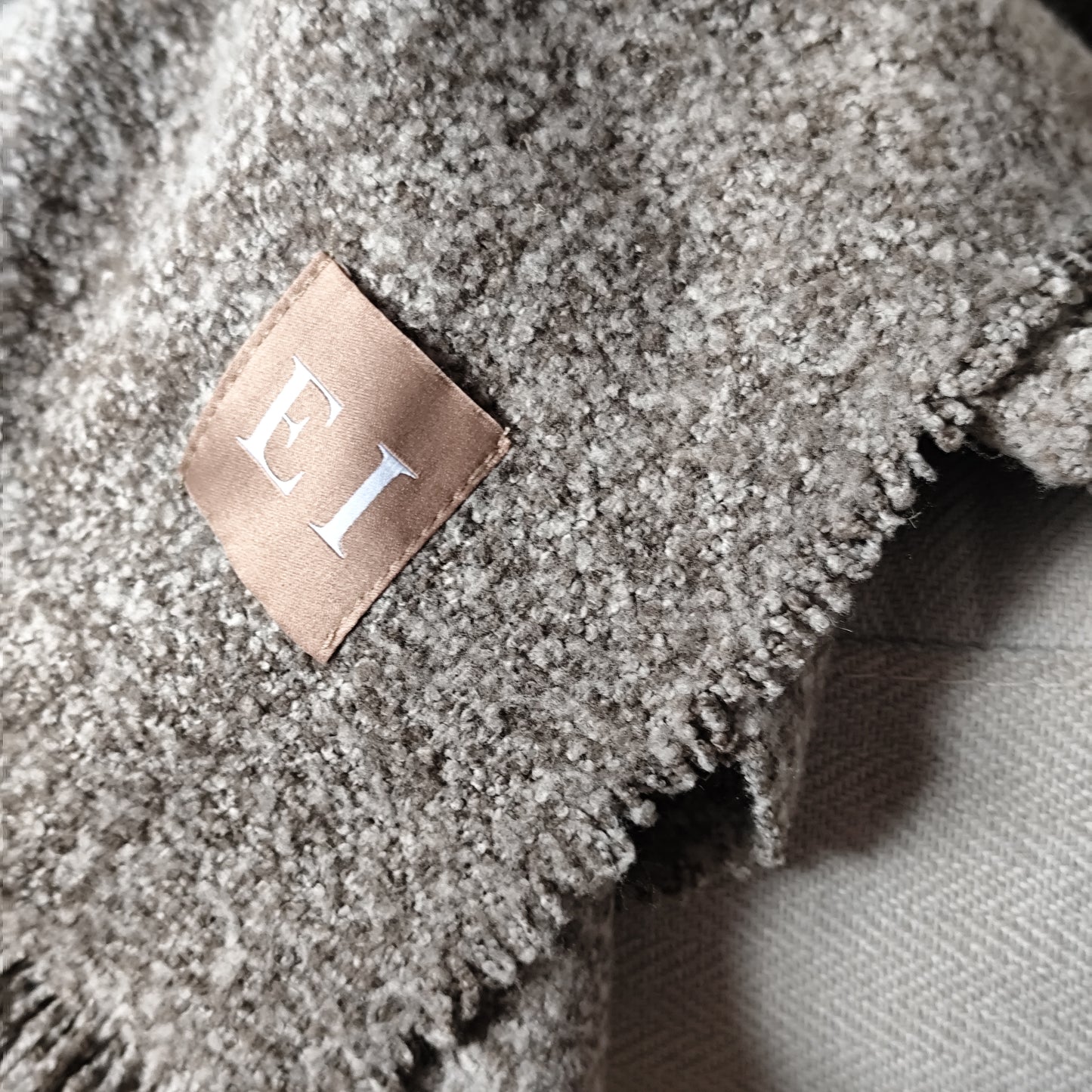 Cosy Soft Finish Chocolate Brown Throw - 125 x 175 cm