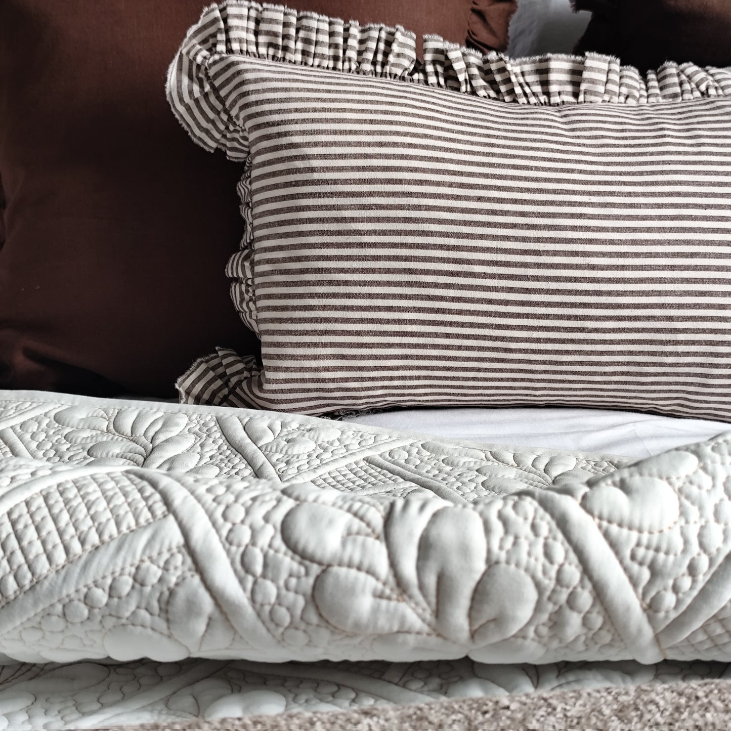 Quilted Throw – Soft Cream - Gold Thread