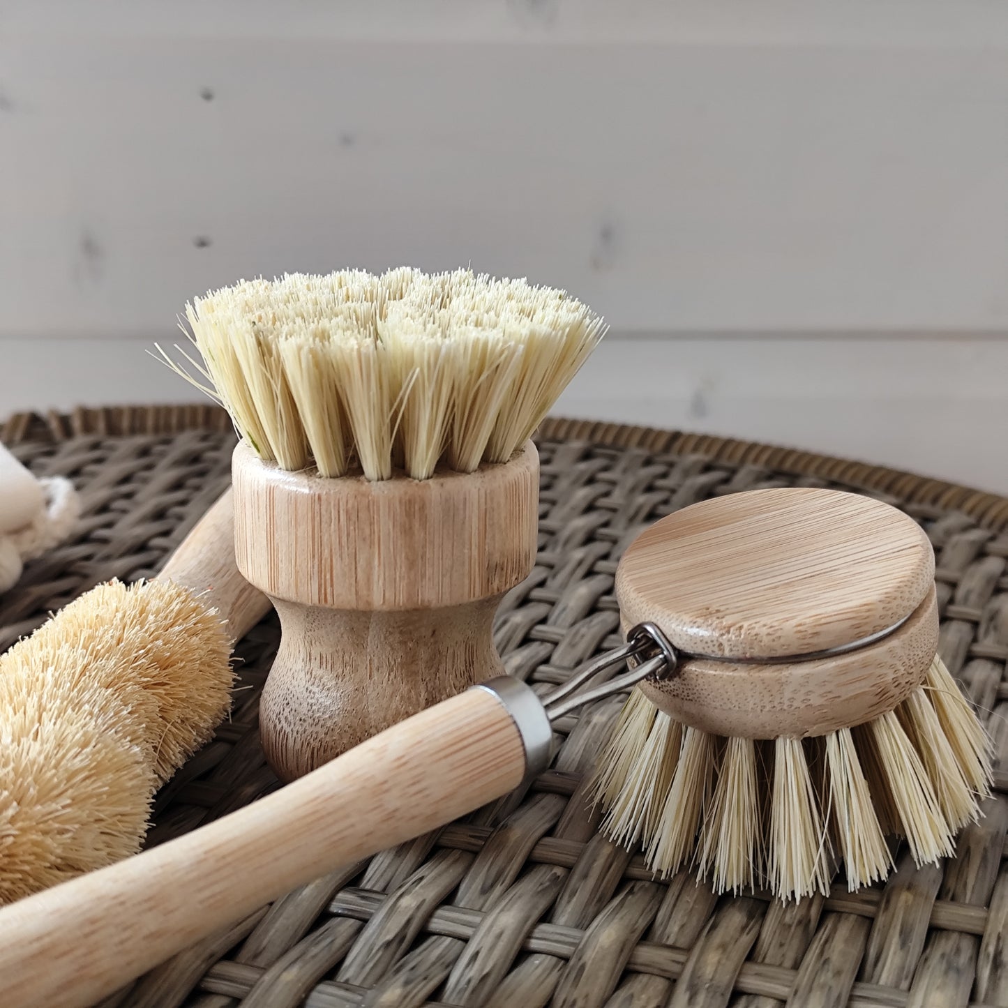Mama and Tochter - Set of 3 Wooden Kitchen Brushes