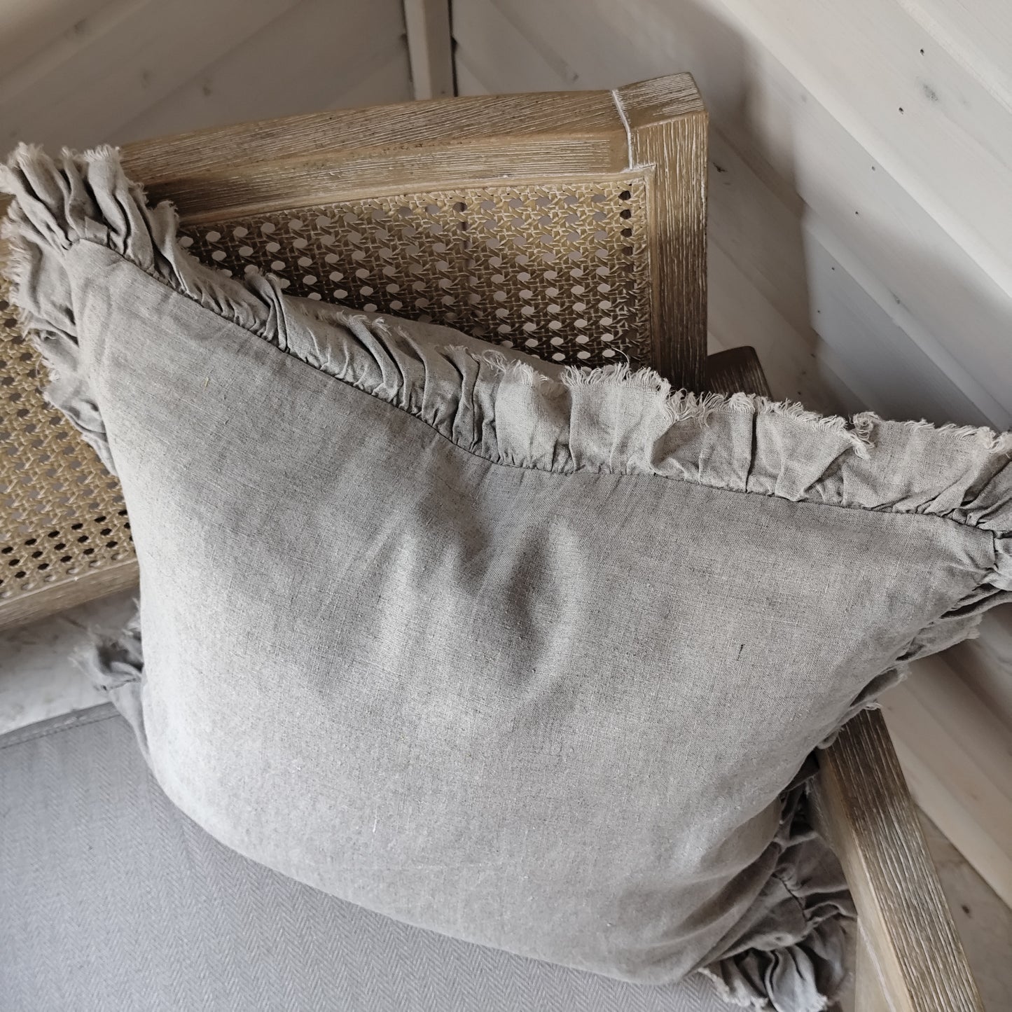 Hallie Ruffled Linen Cushion Cover – Grey