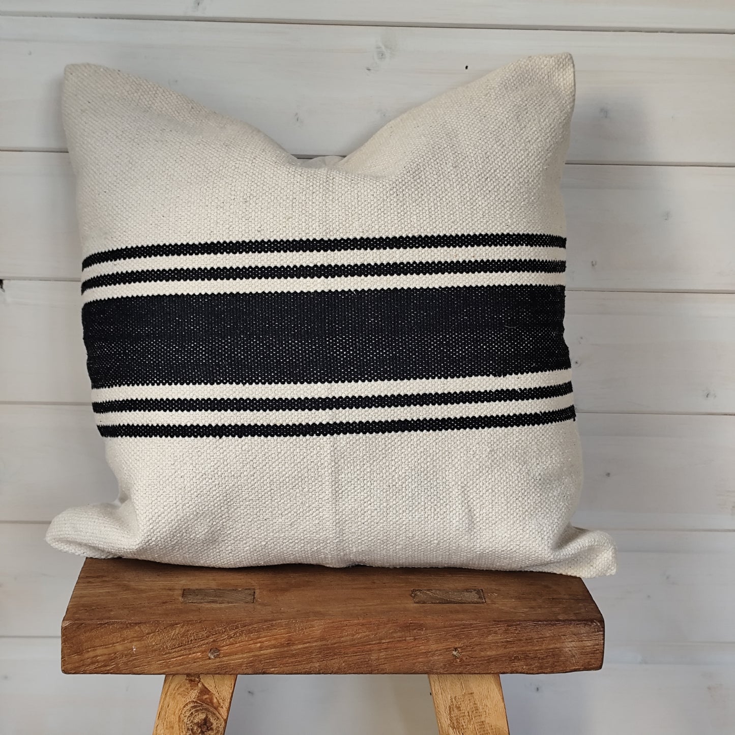 India Luxe Cotton Cushion Cover 45×45 cm – Black & Cream