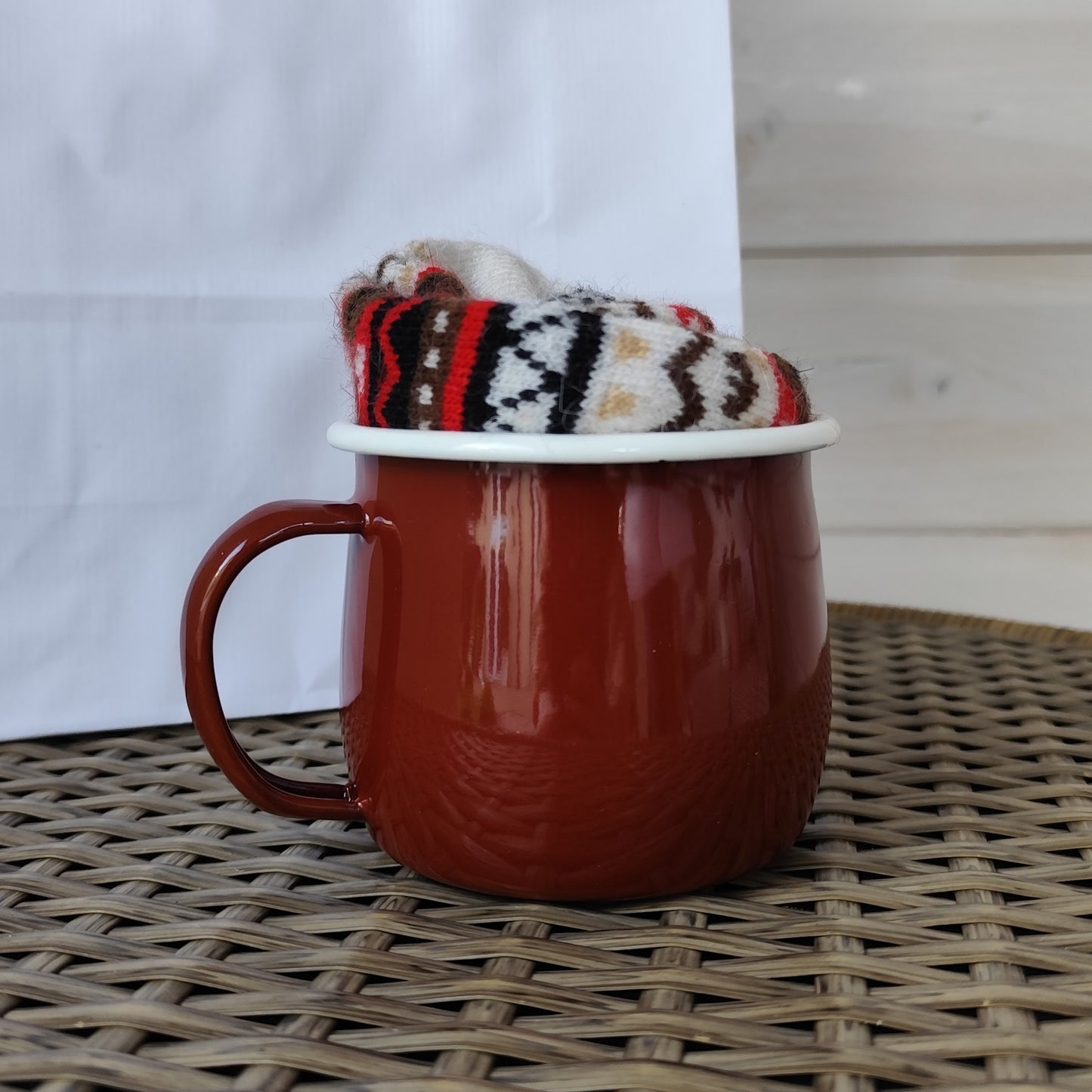 Sockacino - Red & Nordic Pattern