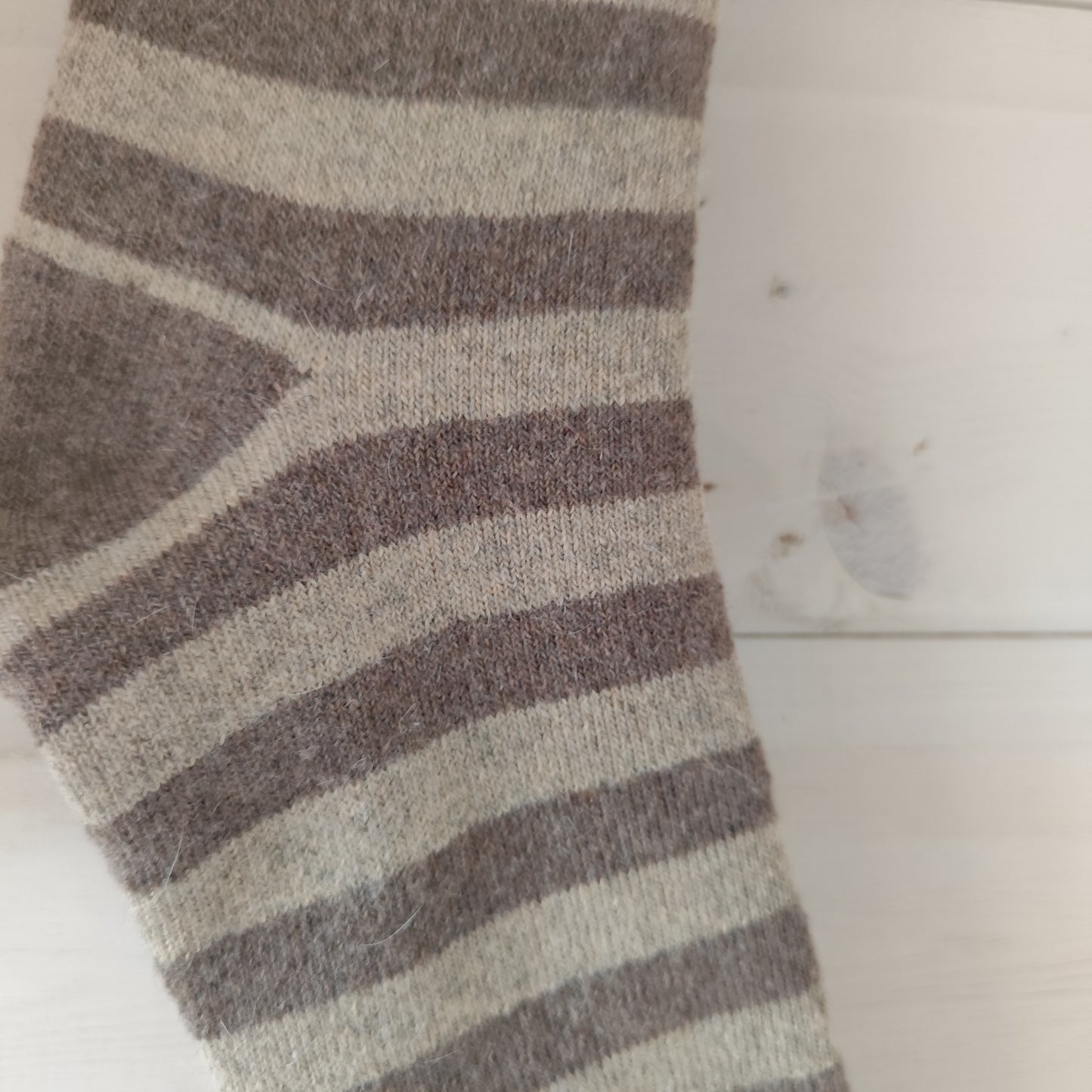 Jess & Lou - Super Soft, Cosy Socks - Brown Stripes